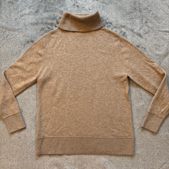 Bleu Gray Sweaters - Bleu Gray Merino Wool (70%) & Cashmere (30%) Turtleneck Sweater - Camel Tan - M